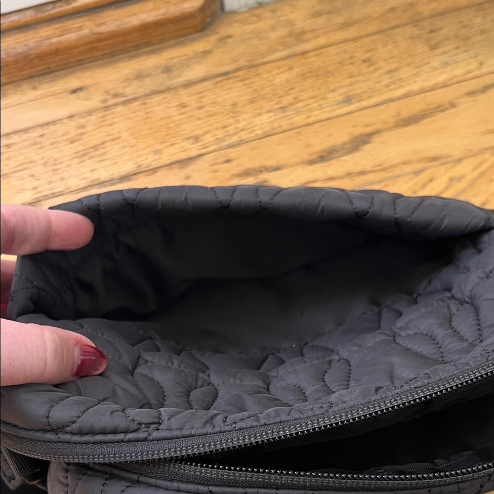 Lululemon Quilted Embrace Crossbody Bag - Picture 13 of 15